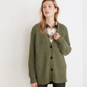 Madewell | Holmes Ribbed Cardigan Sweater | Oversized small |Emerald green